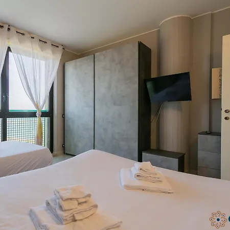 The Boat By Apulia 3*