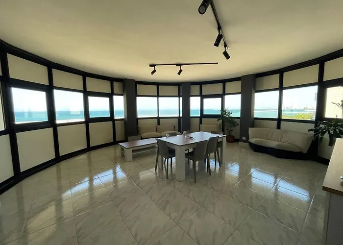 Πανσιόν The Boat By Apulia