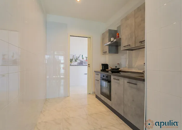 Πανσιόν The Boat By Apulia 3*